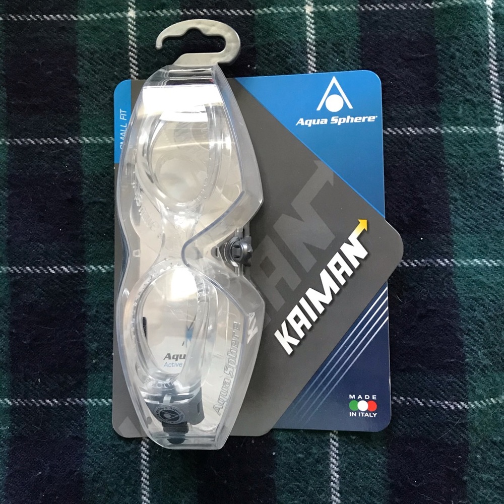 NWT goggles and silicone swim cap